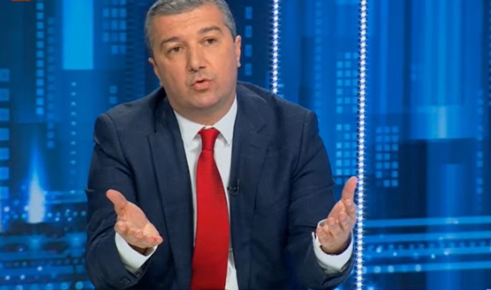 Коалицията между БСП ПП и ДБ приключи Оттук нататък трябва